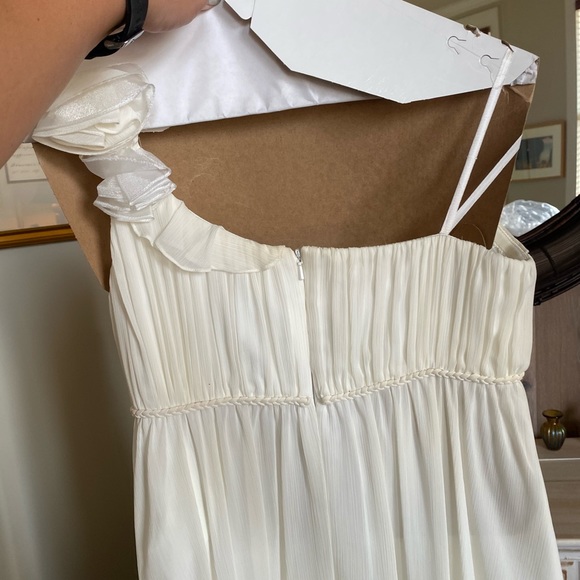 white/cream full length prom or occasion dress - Picture 2 of 4